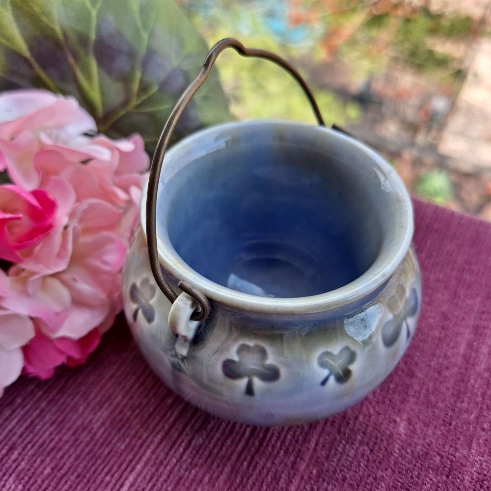 Wade Irish Porcelain Mini Clover Cauldron